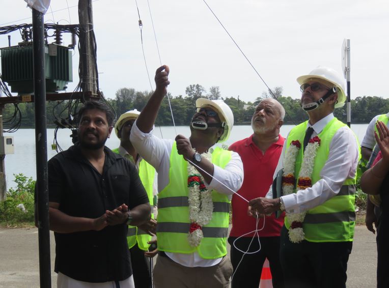 மட்டக்களப்பில் ஆசிய அபிவிருத்தி வங்கியின் இரண்டாம் கட்ட 4 வீதிகளின் அபிவிருத்திப் பணிகள் ஆரம்பித்து வைப்பு