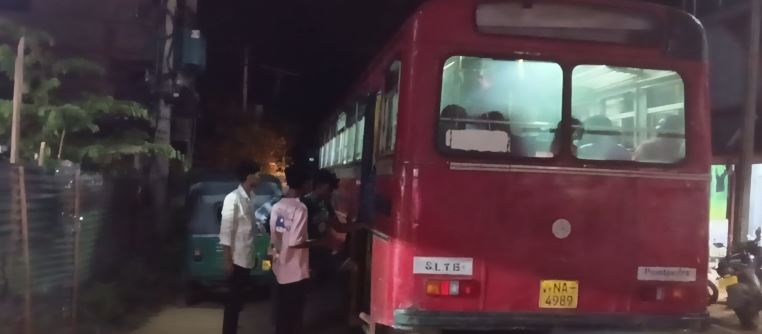 ஜனாதிபதியின் நிகழ்வுக்கு அனுப்பப்பட்ட பேருந்துகள்-பயணிகள் அவதி