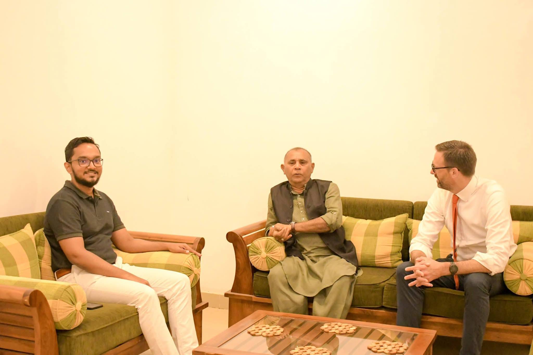 இலங்கைக்கான பிரித்தானிய உயர் ஸ்தானிகராலய அரசியல் துறை பொறுப்பாளர்-அக்கரைப்பற்று மாநகர முதல்வர் சந்திப்பு!