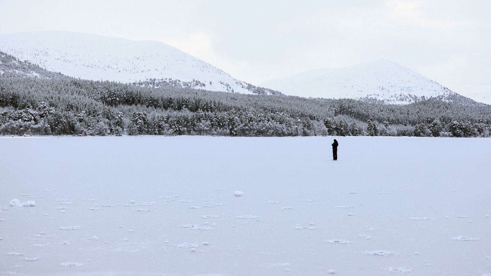 இங்கிலாந்தில் நிலவும் கோரெட்டி புயல் காரணமாக பல பகுதிகளுக்கும் வெள்ள அபாயம் குறித்து அம்பர் எச்சரிக்கை!