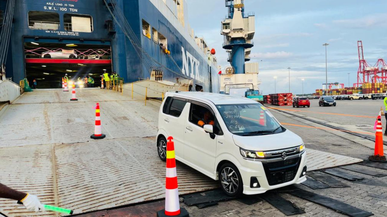 வாகன இறக்குமதிக்காக மேலும் $1.5 பில்லியனை செலவிடவுள்ள இலங்கை!