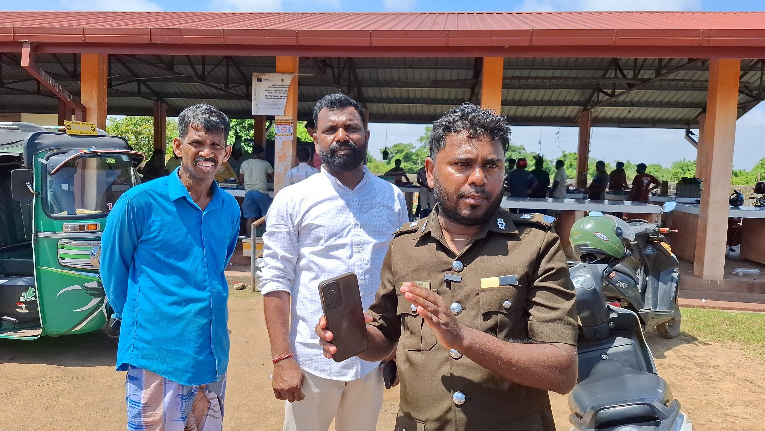 போதைக்கு எதிராக களுவாஞ்சிகுடியில் தவிசாளரின் அதிரடி நடவடிக்கை.