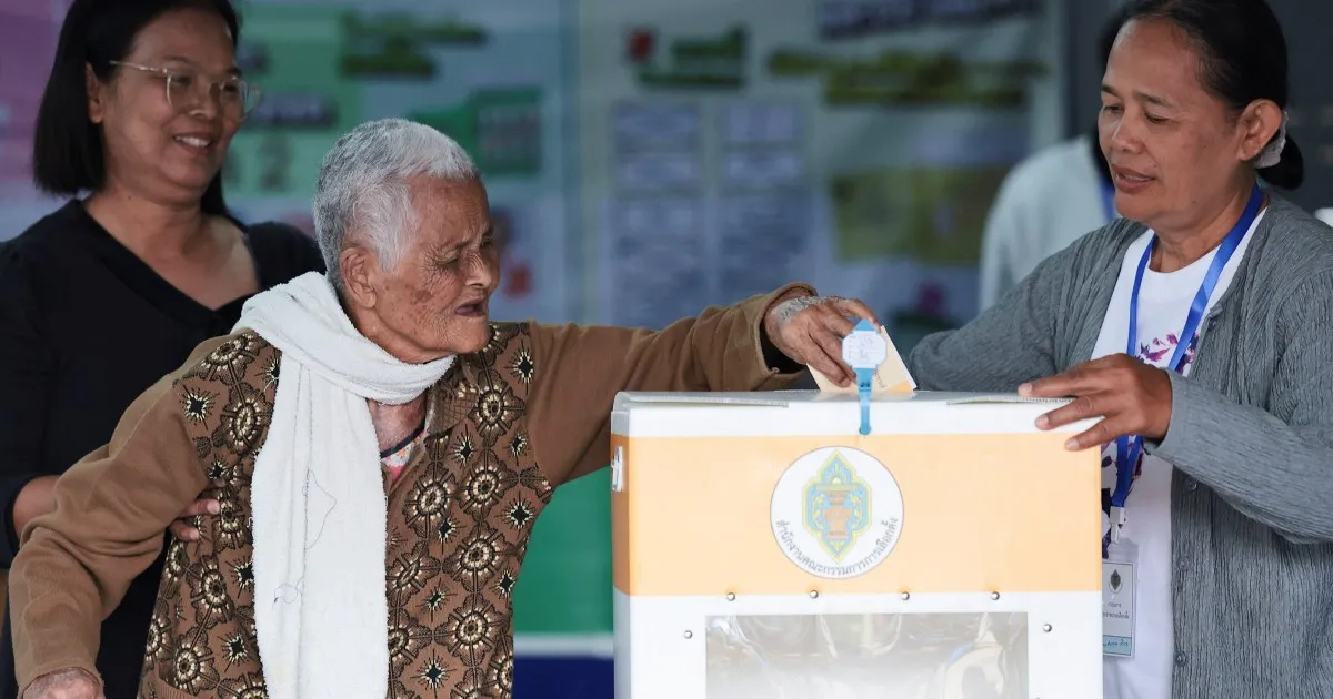 தாய்லாந்தில் பொதுத்தேர்தலுக்கான வாக்கெடுப்பு இன்று