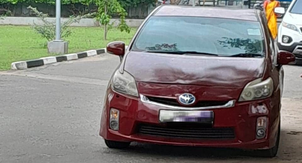 நீர்கொழும்பில் வாடகைக்கு பெற்ற காரினை யாழ்ப்பாணத்தில் அடகு வைத்த நபர் குறித்து தீவிர விசாரணை!