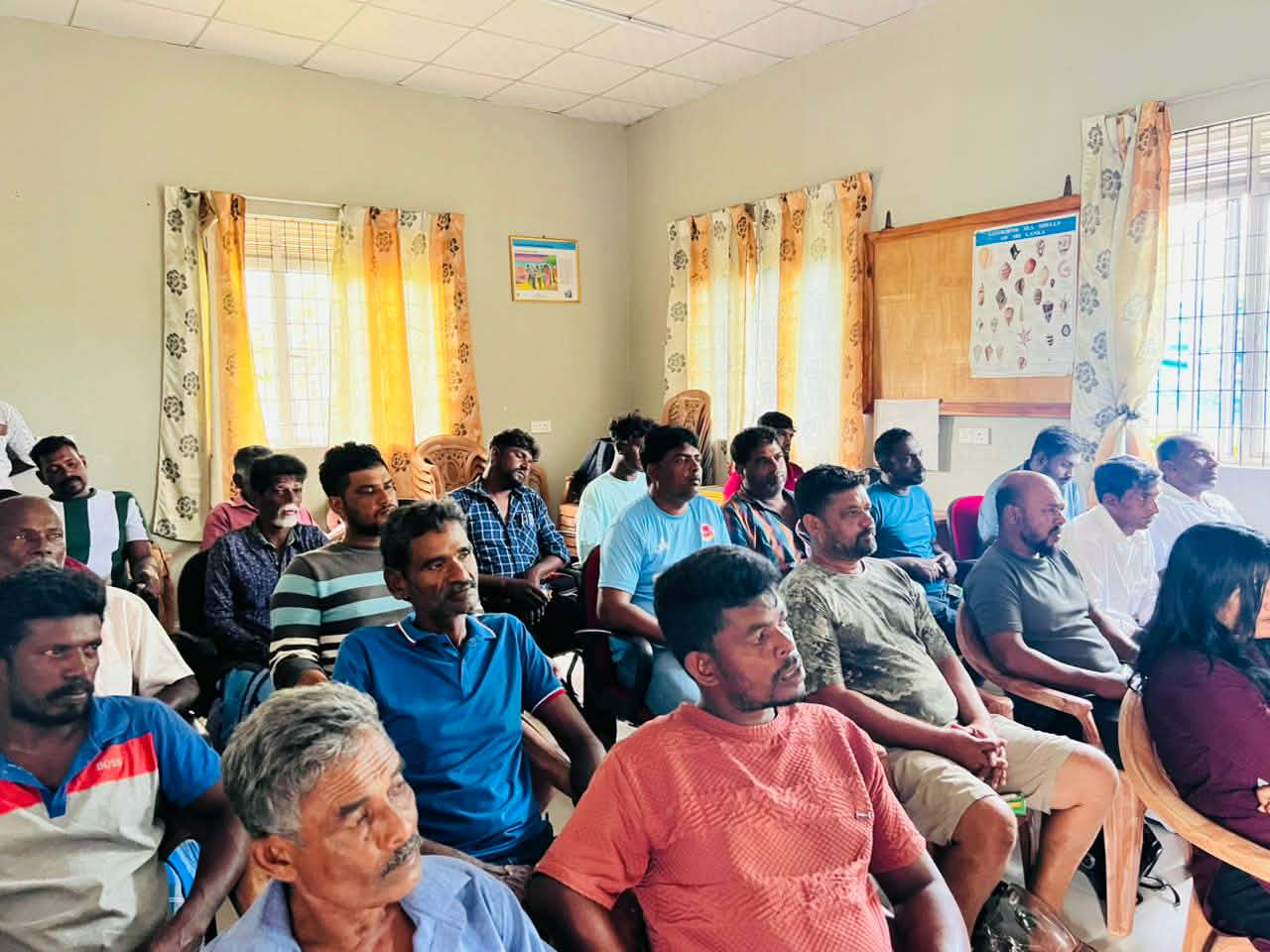 சட்டவிரோத மீன்பிடி நடவடிக்கையில் ஈடுபடுபவர்களுக்கு எதிராக நடவடிக்கை