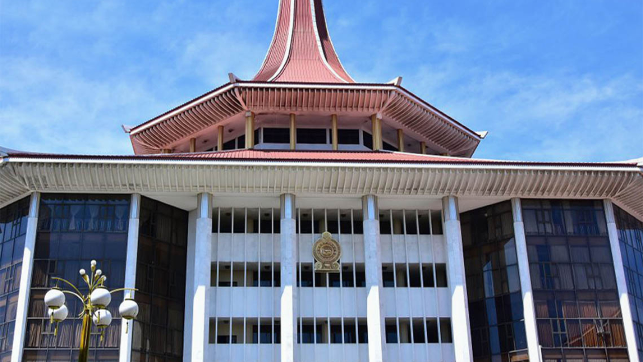 எம்.பி.க்களின் ஓய்வூதிய இரத்து சட்டமூலத்தை சாதாரண பெரும்பான்மையுடன் நிறைவேற்றலாம்: உயர் நீதிமன்றம்!