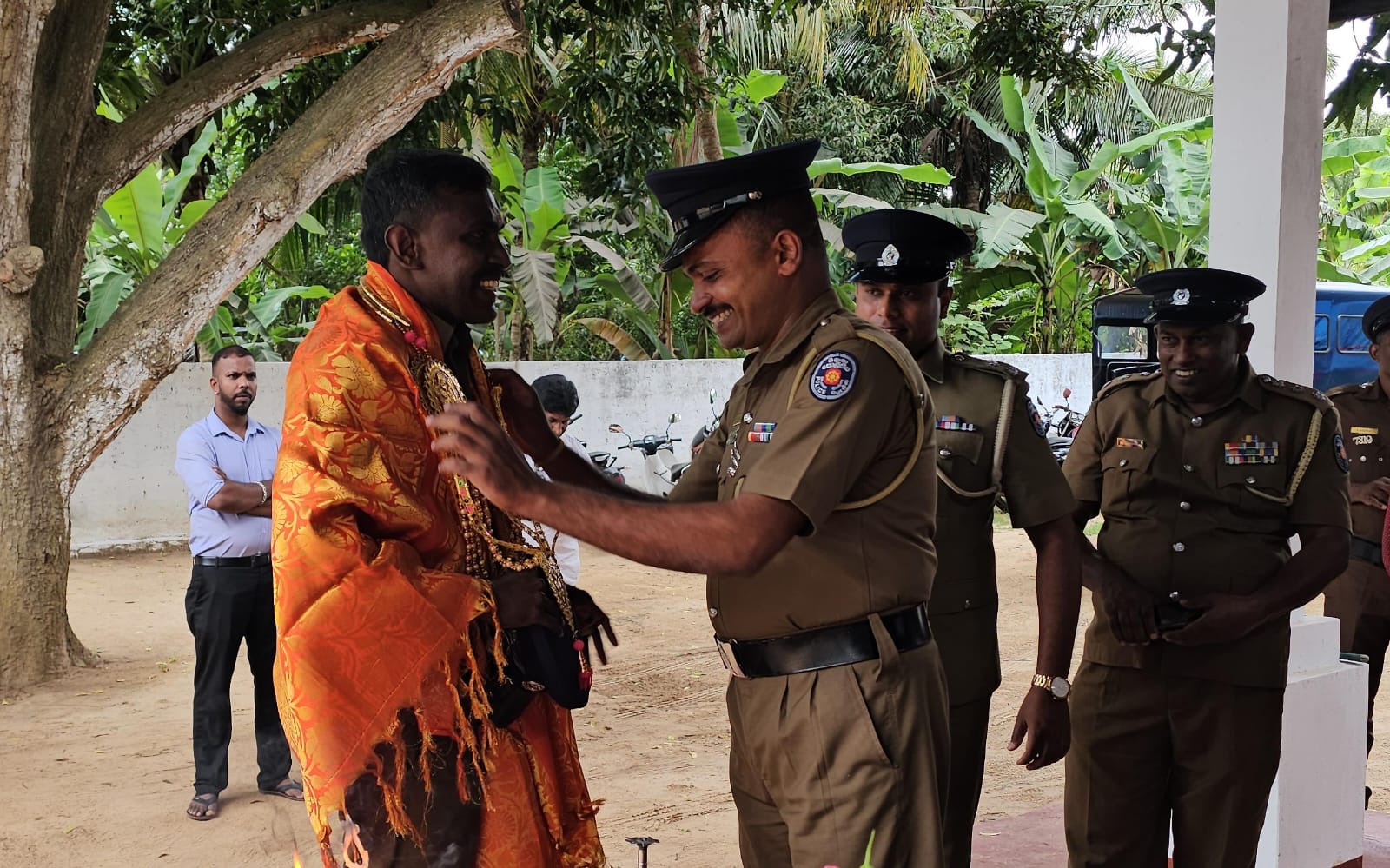 சுன்னாகம் பொலிஸ் நிலையத்திற்கு புதிதாக நியமனமான பொறுப்பதிகாரி பதவியேற்றார்!