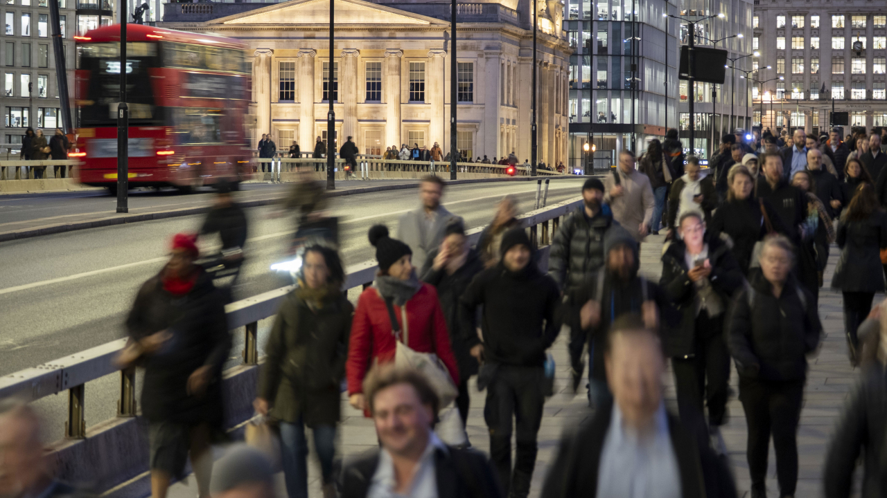 இங்கிலாந்தின் வேலையின்மை விகிதம் கடந்த ஐந்து ஆண்டுகளில் இல்லாத அளவு உயர்வு!