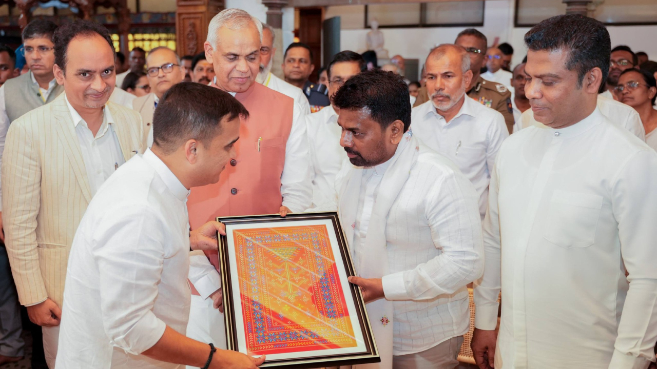 நெருக்கடி நிலைமை முதல் புத்தரின் நினைவுச் சின்னங்கள் இலங்கையுடன் இந்தியா!