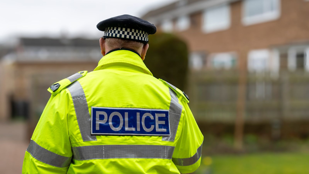 நார்தாம்ப்டனில் கத்திக்குத்து காயங்களுக்கு உள்ளாகி இளைஞர் உயிரிழப்பு!