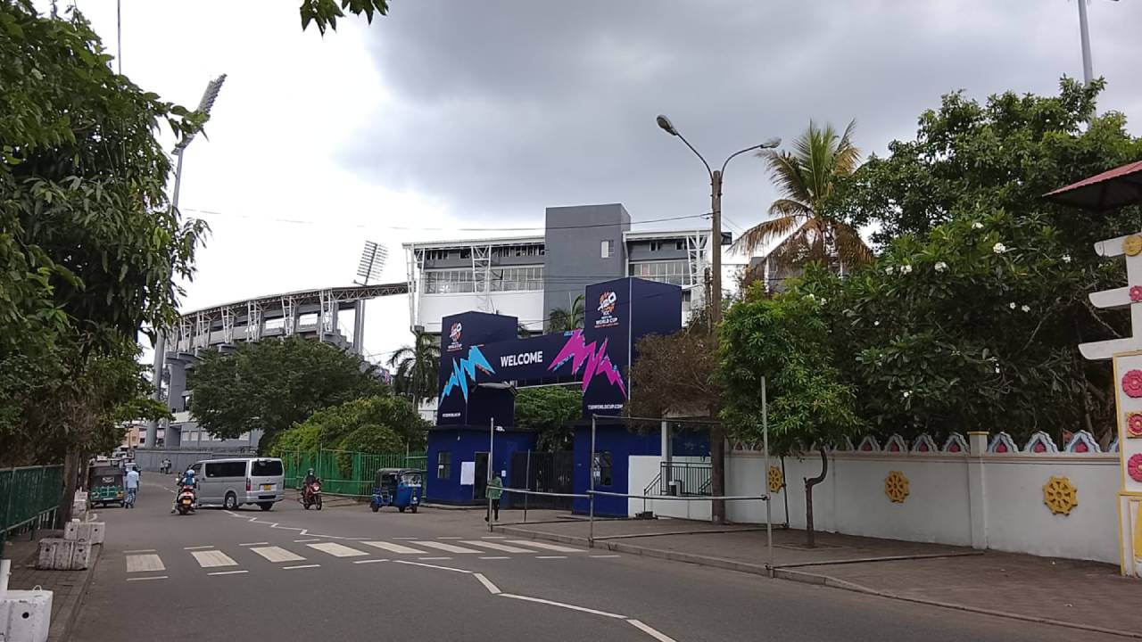 பிரேமதாச மைதானத்திற்கு அருகில் இன்று நண்பகல் முதல் விசேட பாதுகாப்பு!