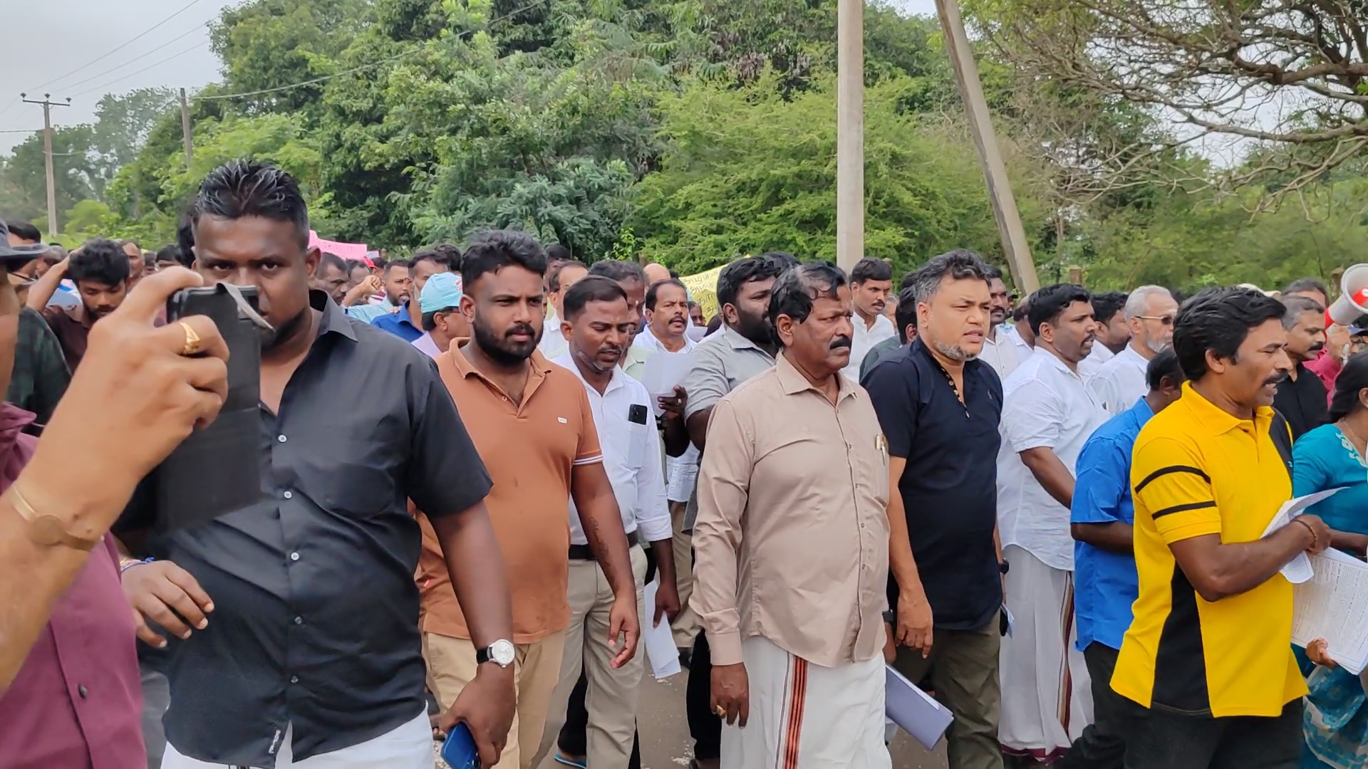 கிவுள் ஓயா திட்டத்திற்கு எதிரான போராட்டத்தில் தமிழ் அரசியல்வாதிகளும் பங்கேற்பு!