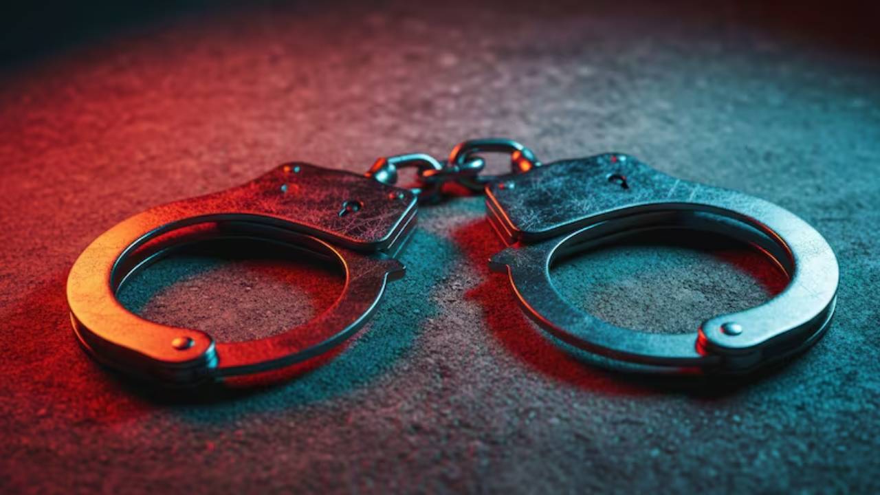 இலஞ்சம் பெற்ற வர்த்தகர் கைது