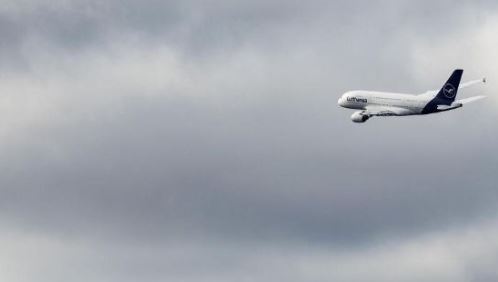 விமான நிலையத்தில் பாரிய தீ!