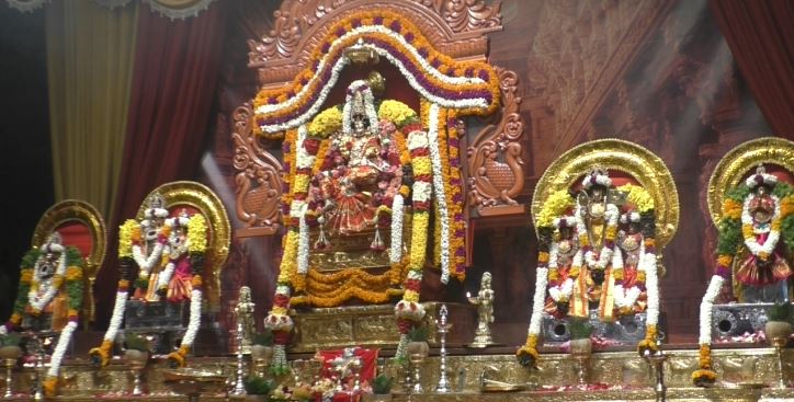 மாத்தளை ஸ்ரீ முத்துமாரியம்மன் தேவஸ்தானத்தின்  பஞ்சரத பவனி திருவிழா