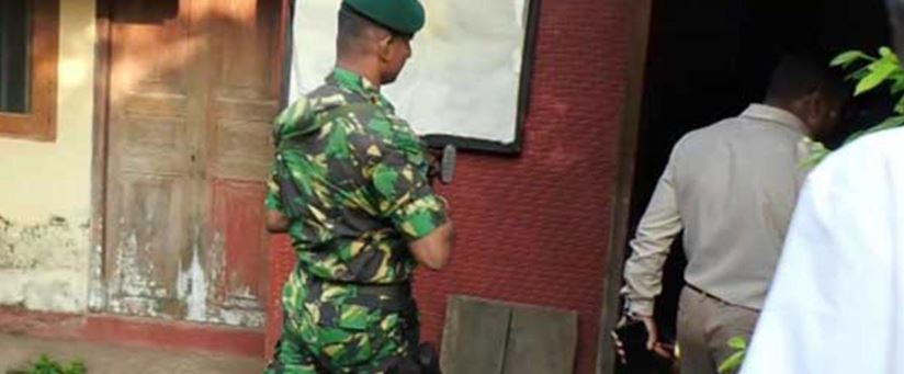 காலி, கிந்தோட்டை பிரதேசத்தில் உள்ள வீடொன்றின் மீது பெற்றோல் குண்டுத் தாக்குதல்