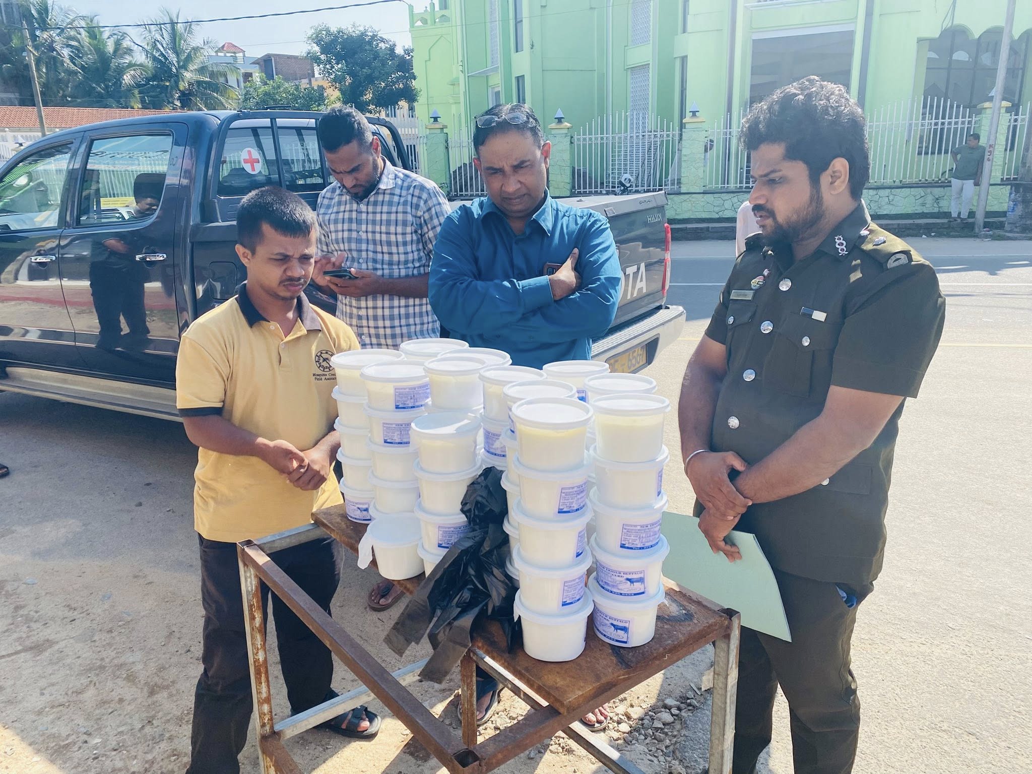 சாய்ந்தமருது பிரதேசத்தில் தரமற்ற தயிர் விற்பனை – தயிர் உற்பத்தி நிலையங்களில் திடீர் சோதனை!