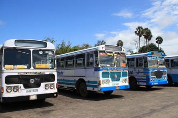 தனியார் பேருந்துகளில் சுமார் 90 சதவீதமானவை சேவையிலிருந்து விலகல்