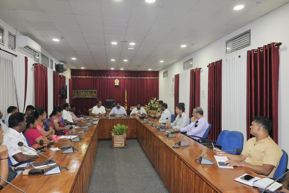 யாழ். மாவட்ட எரிபொருள் விநியோக நிலைமைகள் தொடர்பில் விசேட கலந்துரையாடல்!