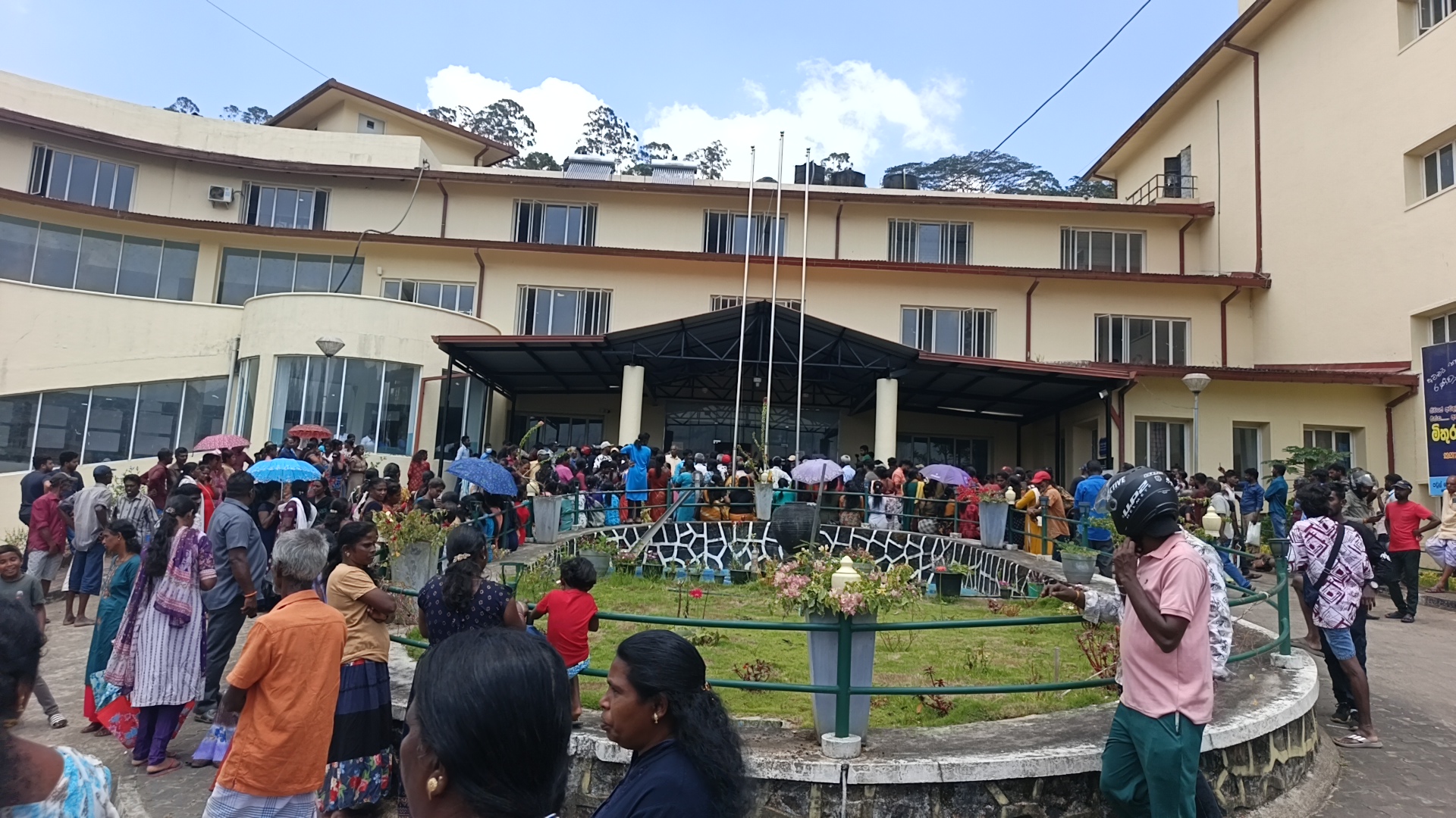 கிழங்கன் வைத்தியசாலை சம்பவம் குறித்து நுவரெலியா மாவட்டத்தின் பல்வேறு பகுதிகளில் கண்டன ஆர்ப்பாட்டங்கள் முன்னெடுப்பு!