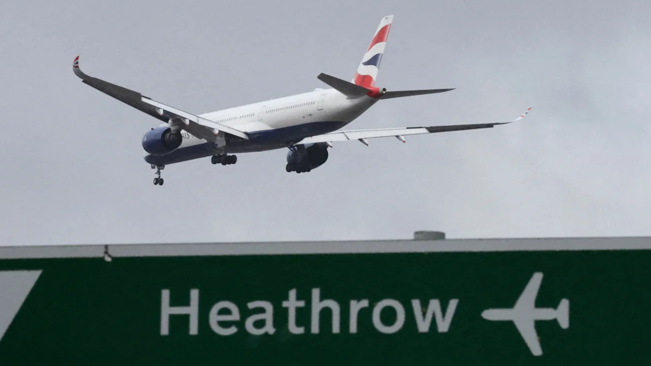 பயணிகள் கட்டணத்தை உயர்த்துவதற்கு ஹீத்ரோ விமான நிலையத்தின் முன்மொழிவு நிராகரிப்பு!