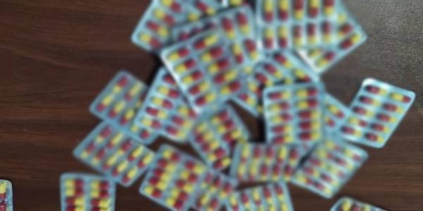 போதை மாத்திரைகளுடன் வவுனியாவில் நான்கு இளைஞர்கள் கைது!