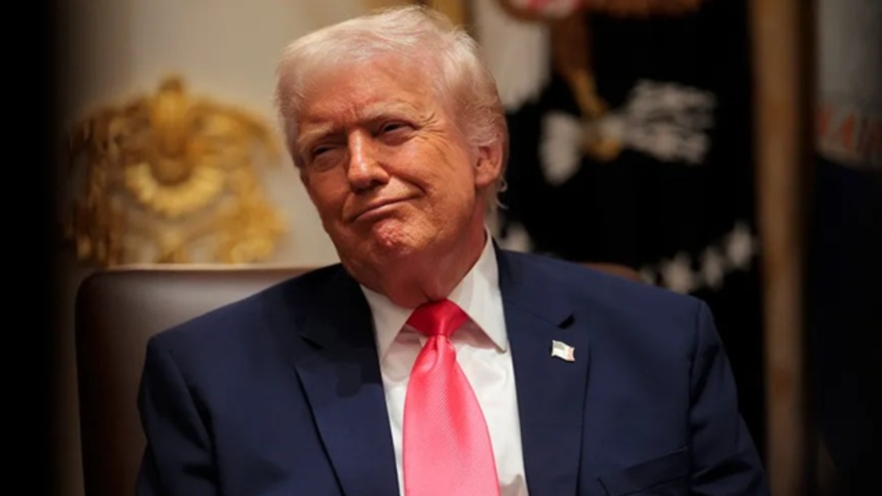 இலங்கை அருகே ஈரானிய கப்பல் மூழ்கடிப்பு; இராணுவ ஜெனரல்களிடம் கேள்வி எழுப்பிய ட்ரம்ப்!