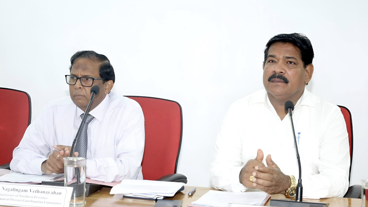 பல்வேறு பிரச்சினைகளுக்கான தீர்வை காணும் நோக்கில் நடைபெற்ற யாழ். மாவட்ட ஒருங்கிணைப்பு குழுக்கூட்டம்!