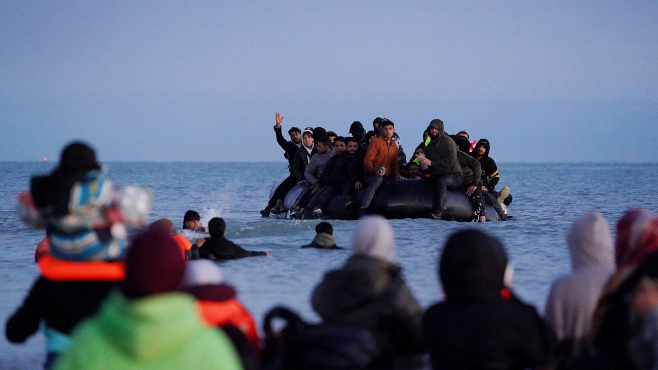 இங்கிலாந்து – பிரான்ஸ் இடையிலான ஆங்கிலக் கால்வாய் ஒப்பந்தப் பேச்சுவார்த்தை முடக்கத்தில்!