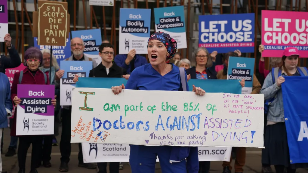 உதவிபெறும் மரணம்- ஸ்காட்லாந்து நாடாளுமன்றத்தின் வரலாற்று முக்கியத்துவம் வாய்ந்த வாக்கெடுப்பு நாளை !