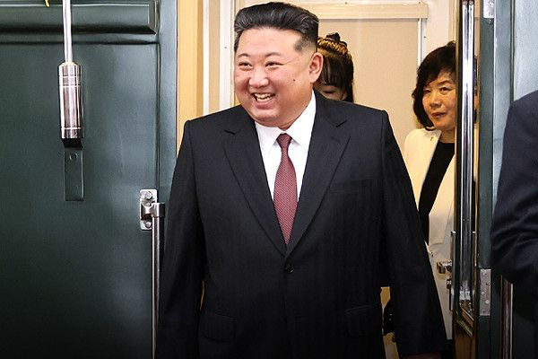 ஈரானின் உயர் தலைவராக மொஜ்தபா காமெனி தெரிவாகியுள்ளதற்கு, வட கொரியா ஆதரவு