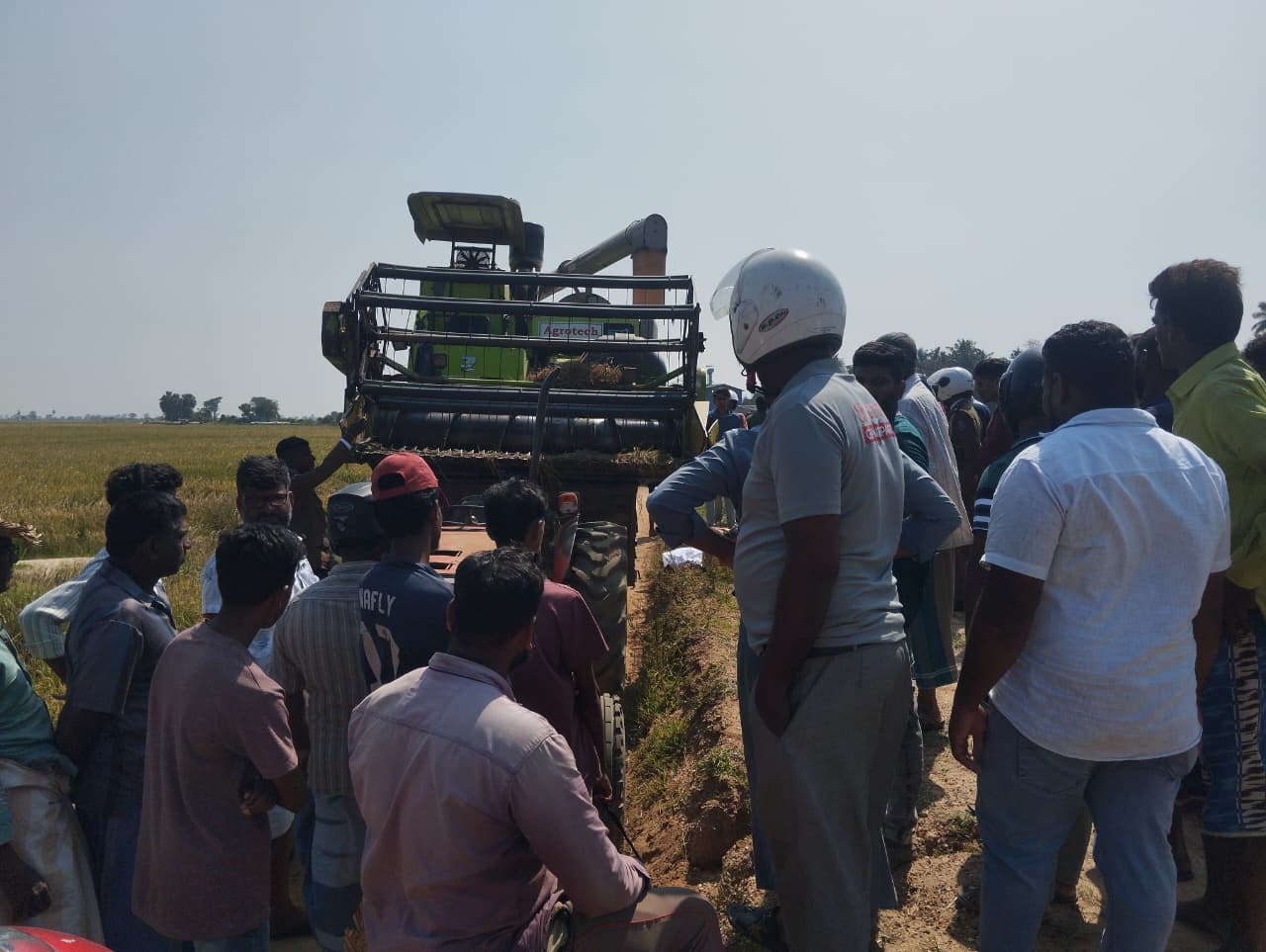 மாவடிப்பள்ளி வயல் பகுதியில் ஆணின் சடலம் மீட்பு!