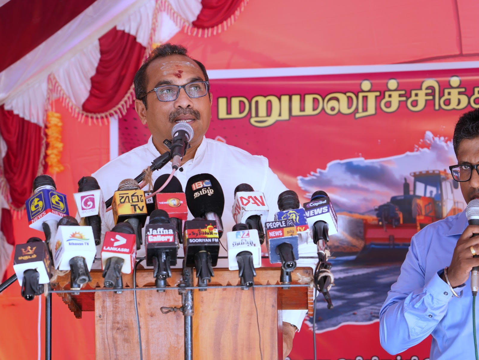 உலகளவில் போர்ப் பதற்றம் தொடருமா இருந்தால் அது உள்நாட்டில் முன்னெடுக்கும் அபிவிருத்திக்கு தாக்கத்தை ஏற்படுத்தும்!