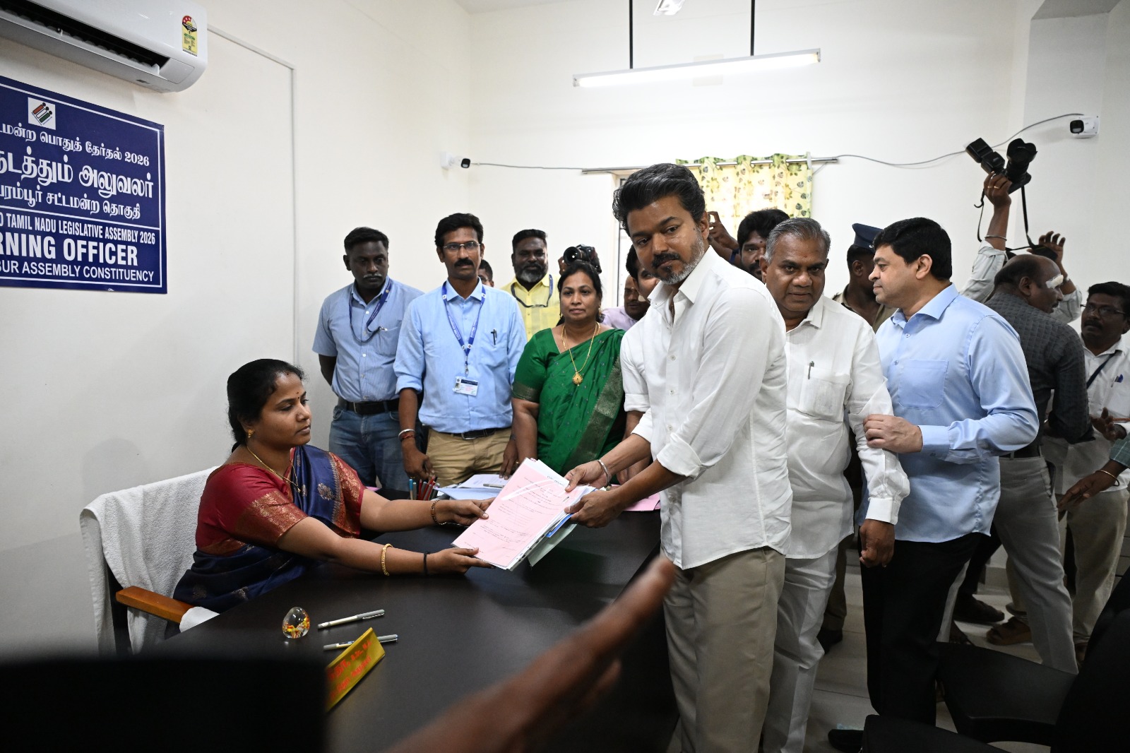 பெரம்பூர் தொகுதியில் த.வெ.க. தலைவர் விஜயின் வேட்புமனு ஏற்பு…