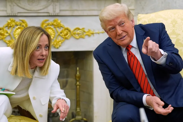 மெலோனிக்குத் துணிச்சல் இல்லை – இத்தாலியப் பிரதமரை சாடிய டொனால்ட் ட்ரம்ப்!