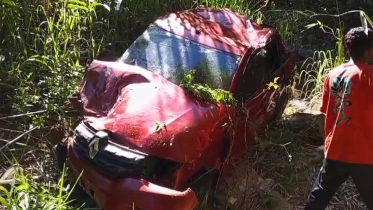 கார் பள்ளத்தில் விழுந்து விபத்து! ஒருவர் உயிரிழப்பு;