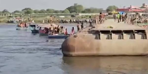 யமுனையில் படகு கவிழ்ந்து உத்தர பிரதேசத்தில் 10 பேர் உயிரிழப்பு!