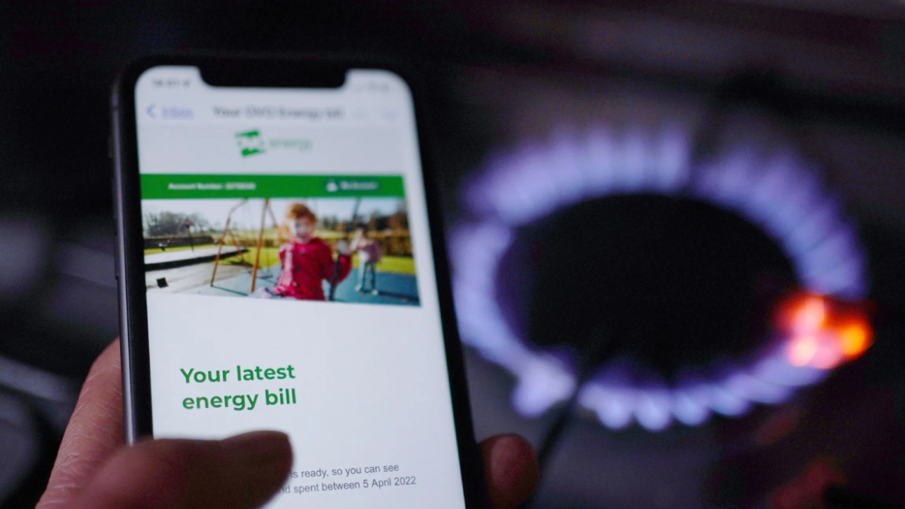 எரிசக்தி கட்டணங்கள் கணிசமாக உயரக்கூடும் என இங்கிலாந்து நிபுணர்கள் எச்சரிக்கை!