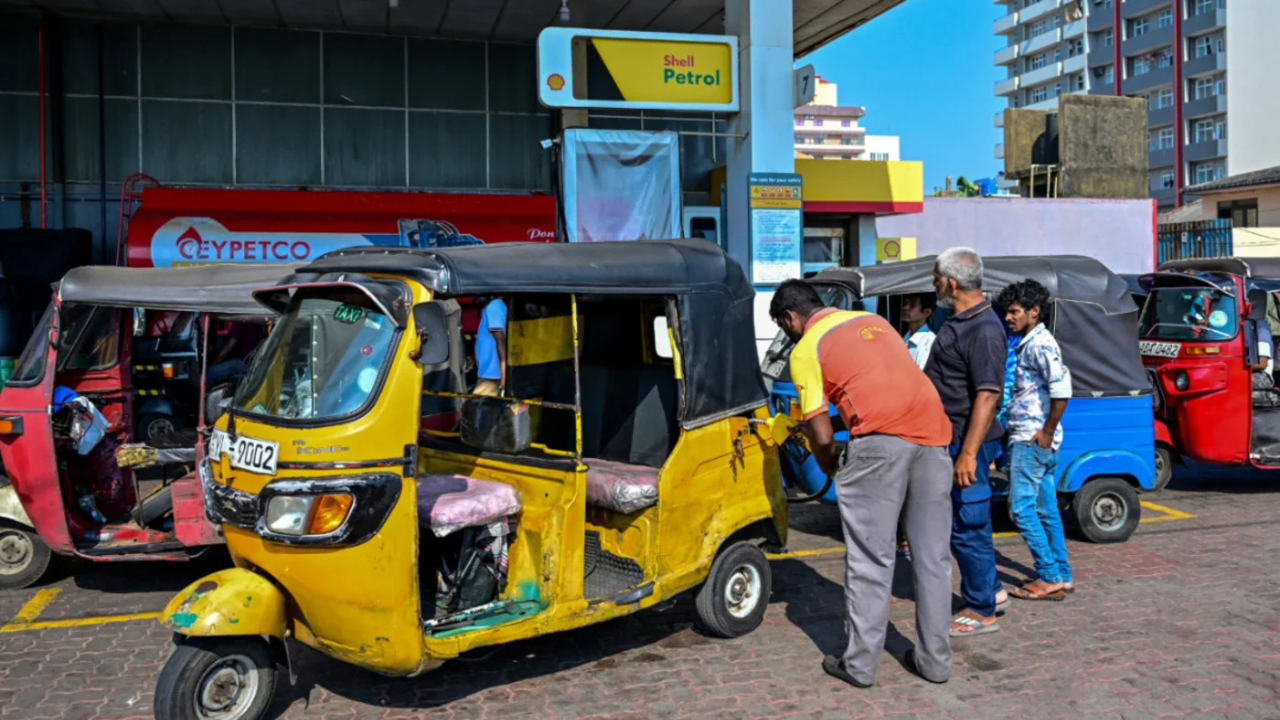 இலங்கை ஒரு பீப்பாய் எண்ணெய்க்கு 286 டொலர் வரை செலுத்தியிருக்கலாம் என தகவல்!