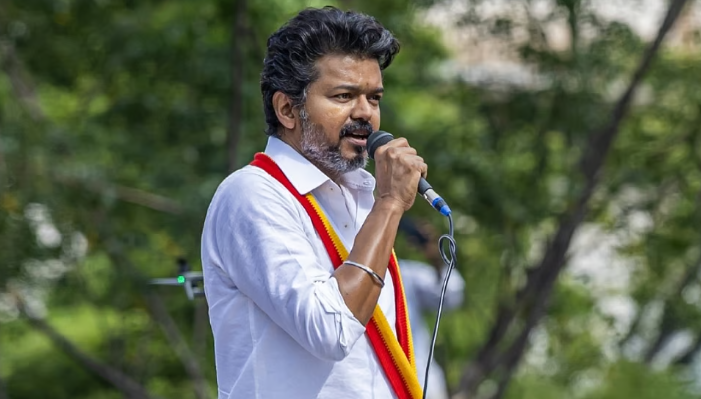 “நேரத்தை நீட்டியுங்கள்” – தேர்தல் ஆணையத்திடம் முறையிட்ட நடிகர் விஜய்