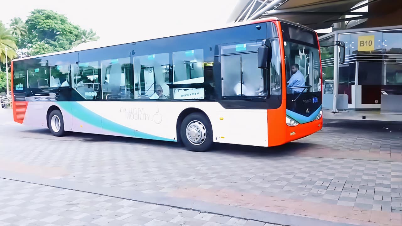 மாகும்புரவில் இருந்து நவீன தாழ்தளப் பேருந்து சேவைகள் நாளை முதல் ஆரம்பம்