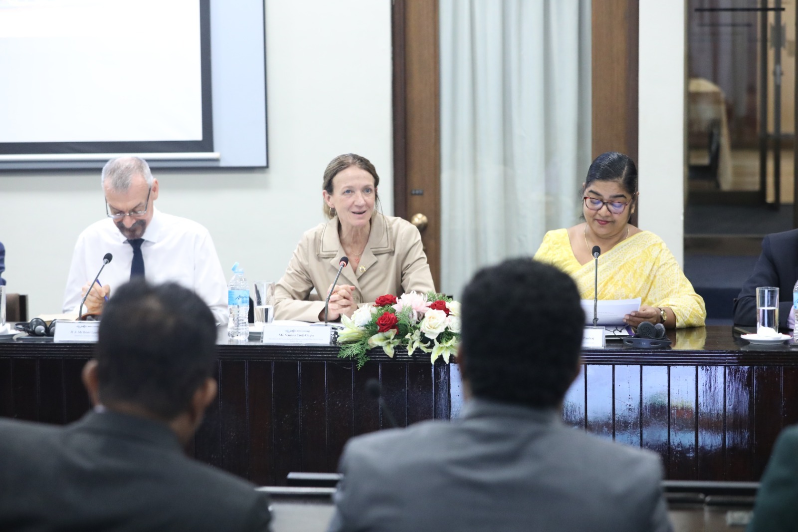 இருதரப்பு உறவுகளை வலுப்படுத்த பிரான்ஸ் தூதுக்குழு இலங்கை வருகை: சபாநாயகருடன் முக்கிய சந்திப்பு!