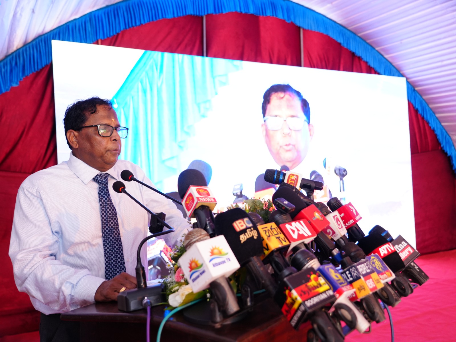யாழில். வாள்வெட்டு வன்முறை கலாச்சாரம் கட்டுக்குள் வந்துவிட்டது – வட மாகாண ஆளுநர்!