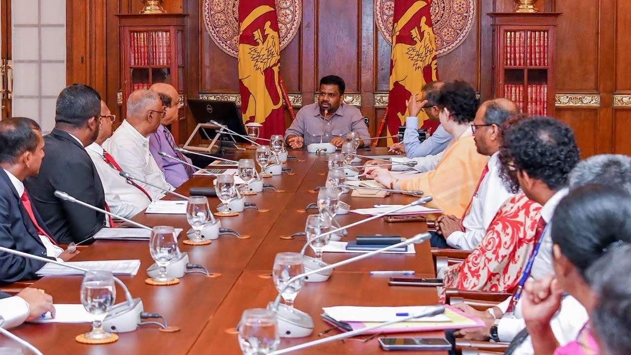 தெங்கு உற்பத்தி மூலம் வடக்கிற்கு புதிய வளர்ச்சி பாதை