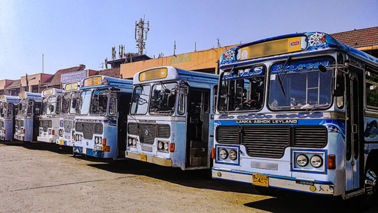 புத்தளம் – கொழும்பு வழித்தடத்தில் தனியார் பேருந்துகள் வேலைநிறுத்தம்!