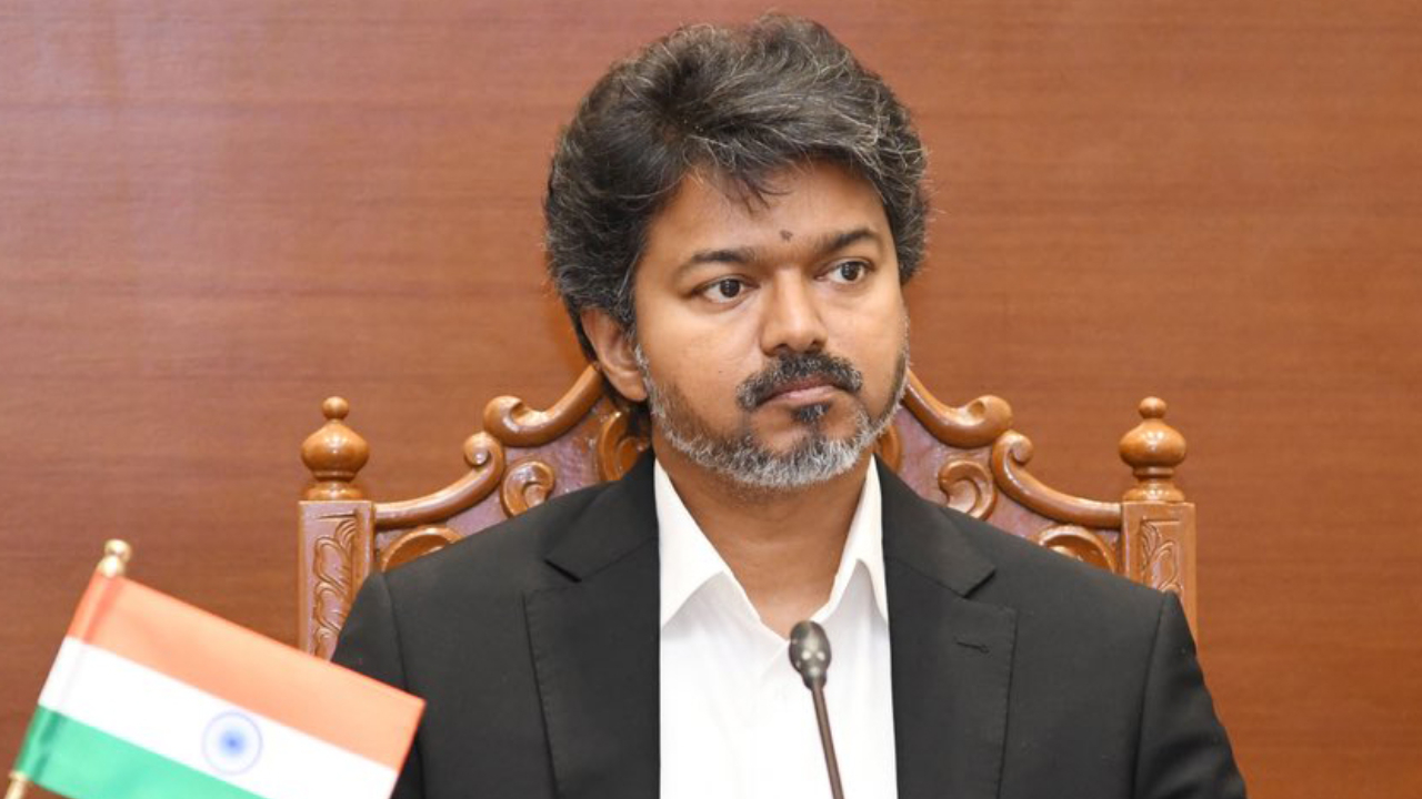 தமிழக அரசியல் மோதல்; விஜய் தலைமையிலான அரசை கவிழ்க்க சதி முயற்சி!