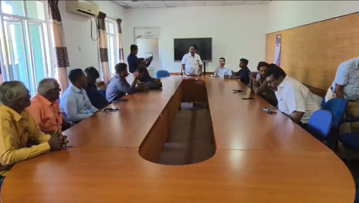 மட்டக்களப்பில் அகில இலங்கை மீனவர் மற்றும் தொழிலாளர் கூட்டமைப்பின் கிழக்கு மாகாண மாநாடு !