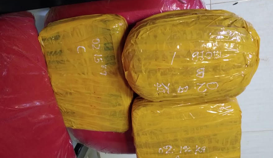 6.5 கிலோ கிராம் கேரள கஞ்சா மற்றும் 2 மோட்டார் சைக்கிள்கள் பறிமுதல்
