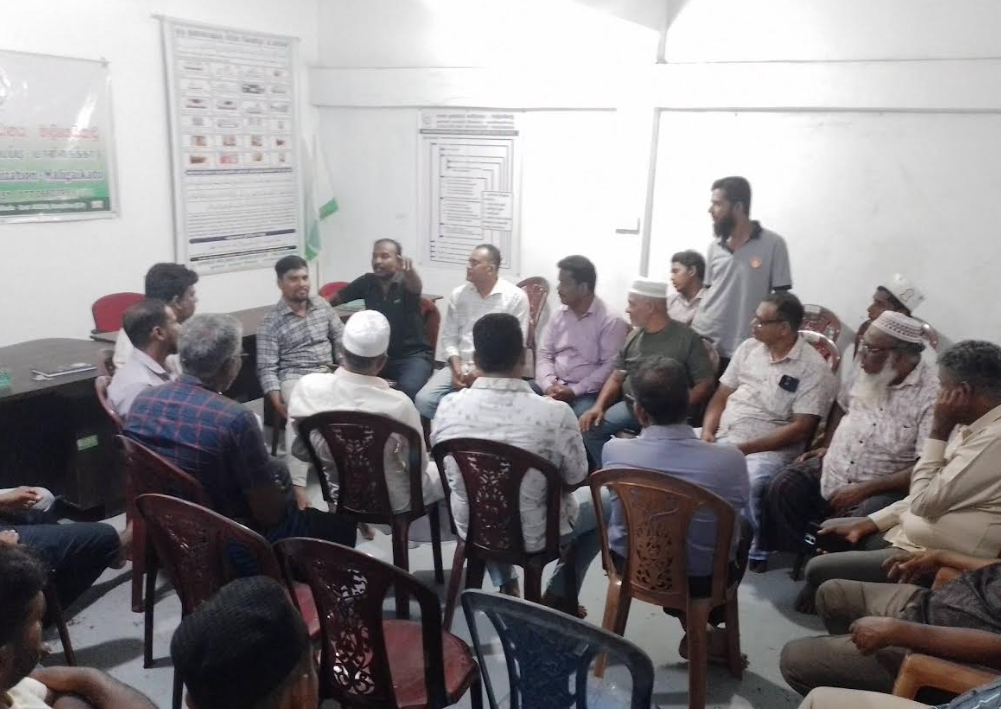 மாளிகைக்காட்டிற்கு நிரந்தர மாற்று மையவாடி அமைப்பது குறித்து கூட்டம்